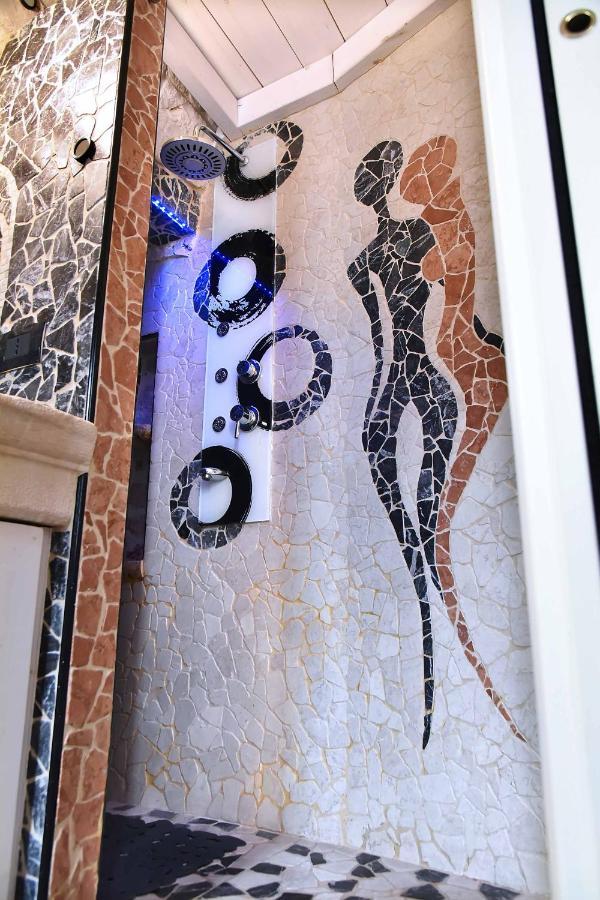 L'Angolo di Gaudì -B&B diffuso- casa Milà Putignano Exterior foto