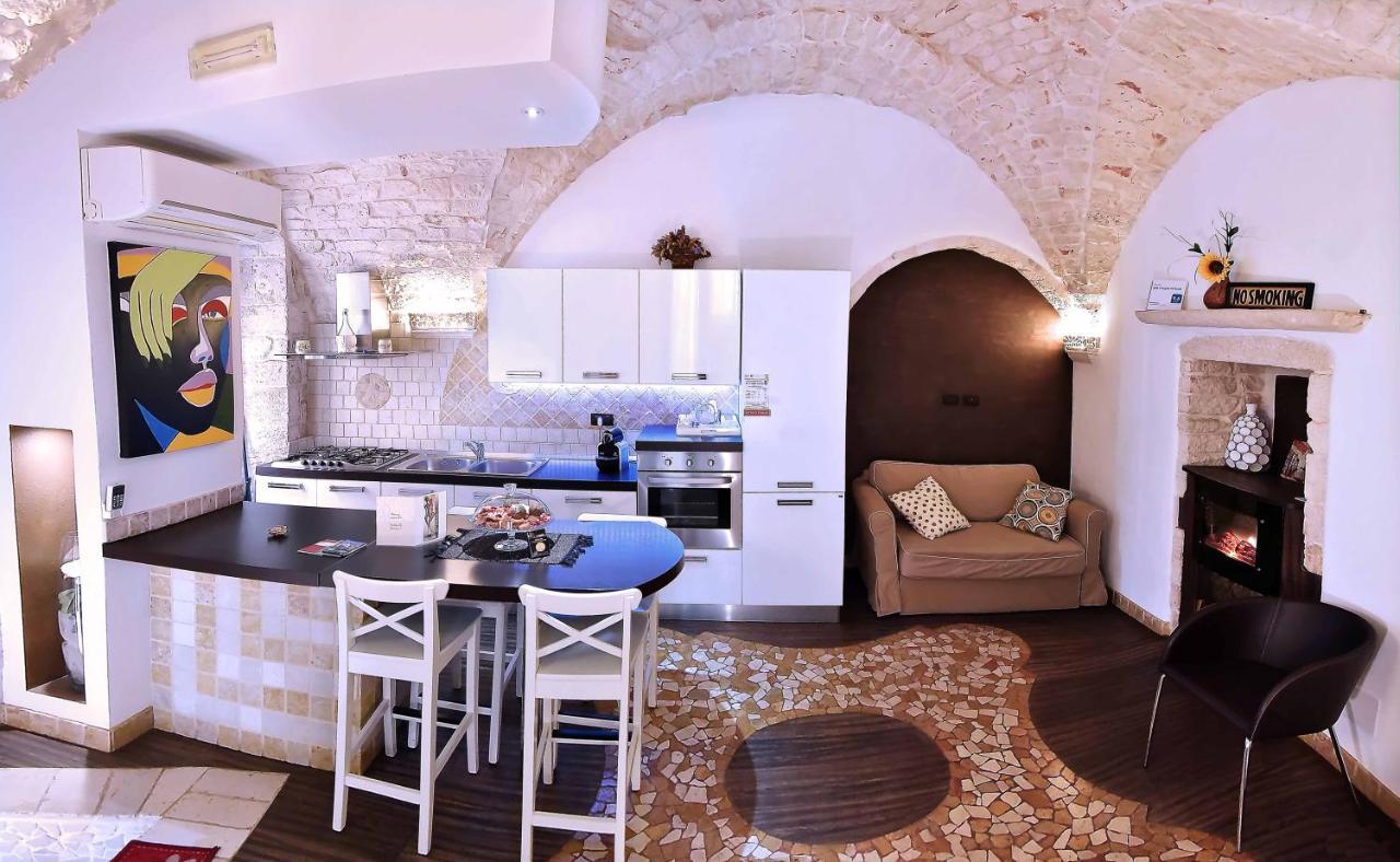 L'Angolo di Gaudì -B&B diffuso- casa Milà Putignano Exterior foto