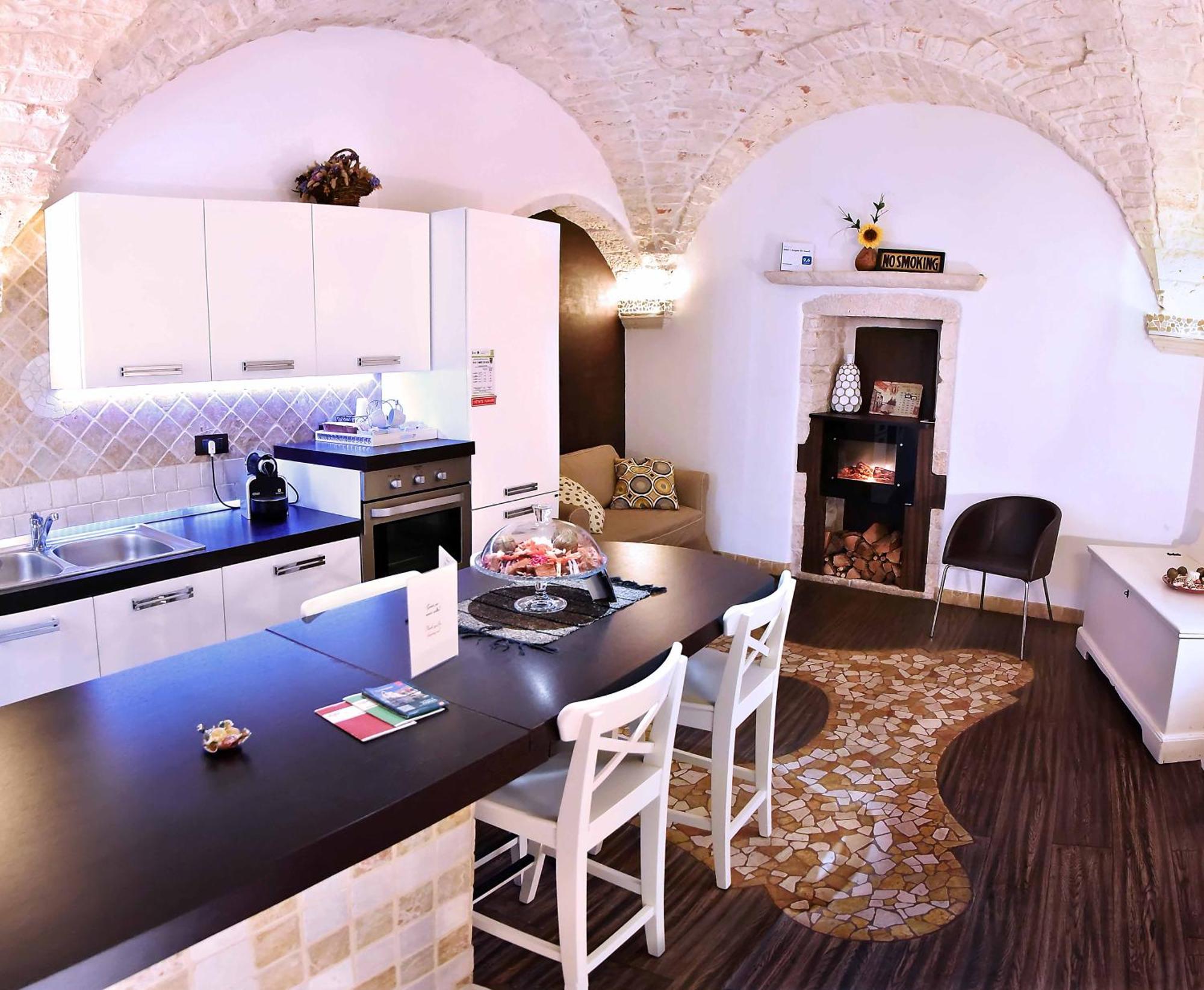 L'Angolo di Gaudì -B&B diffuso- casa Milà Putignano Exterior foto